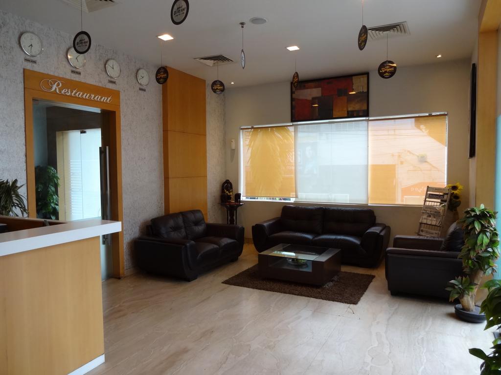 Continental Park Hotel Vijayawada Exterior photo