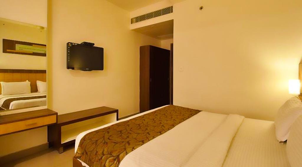Continental Park Hotel Vijayawada Exterior photo